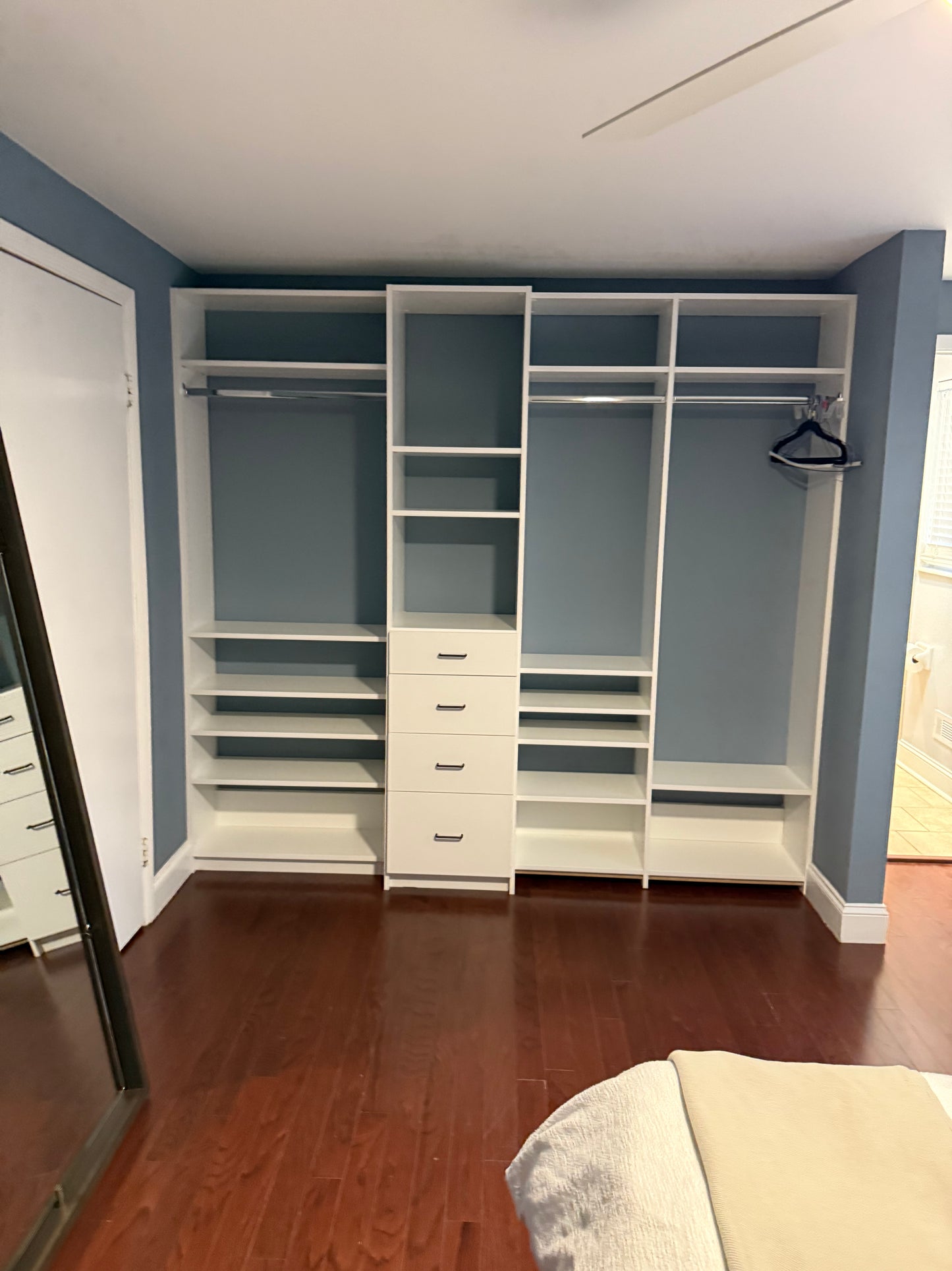 Master Bedroom (upstairs) | 1 King