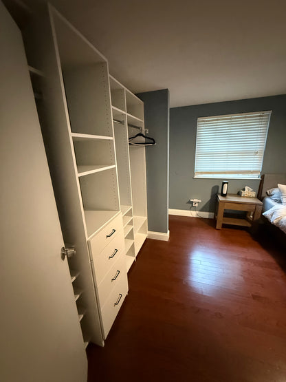 Master Bedroom (upstairs) | 1 King