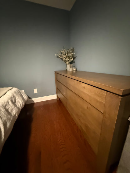 Master Bedroom (upstairs) | 1 King