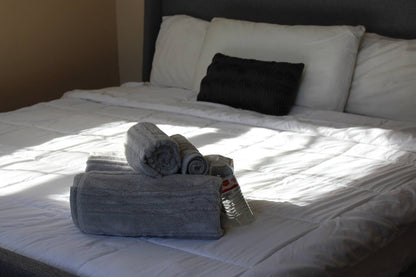 Bedroom #4 (downstairs) | 1 King